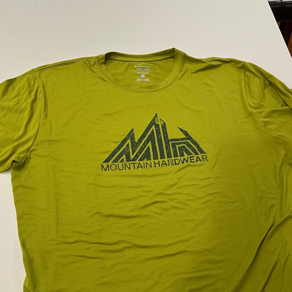 Mountain Hardwear Men's Chartreuse Logo Short-Sleeve Tee